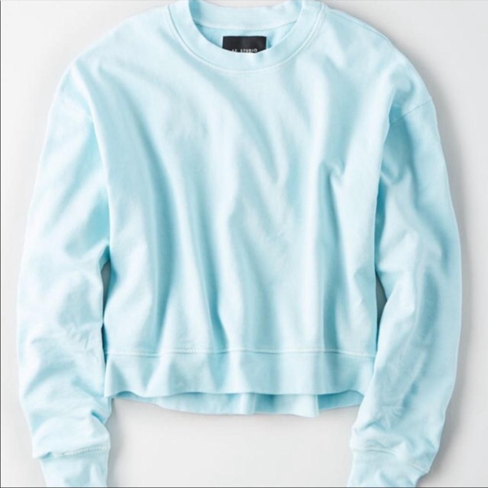 NWOT American Eagle studio cropped sweatshirt